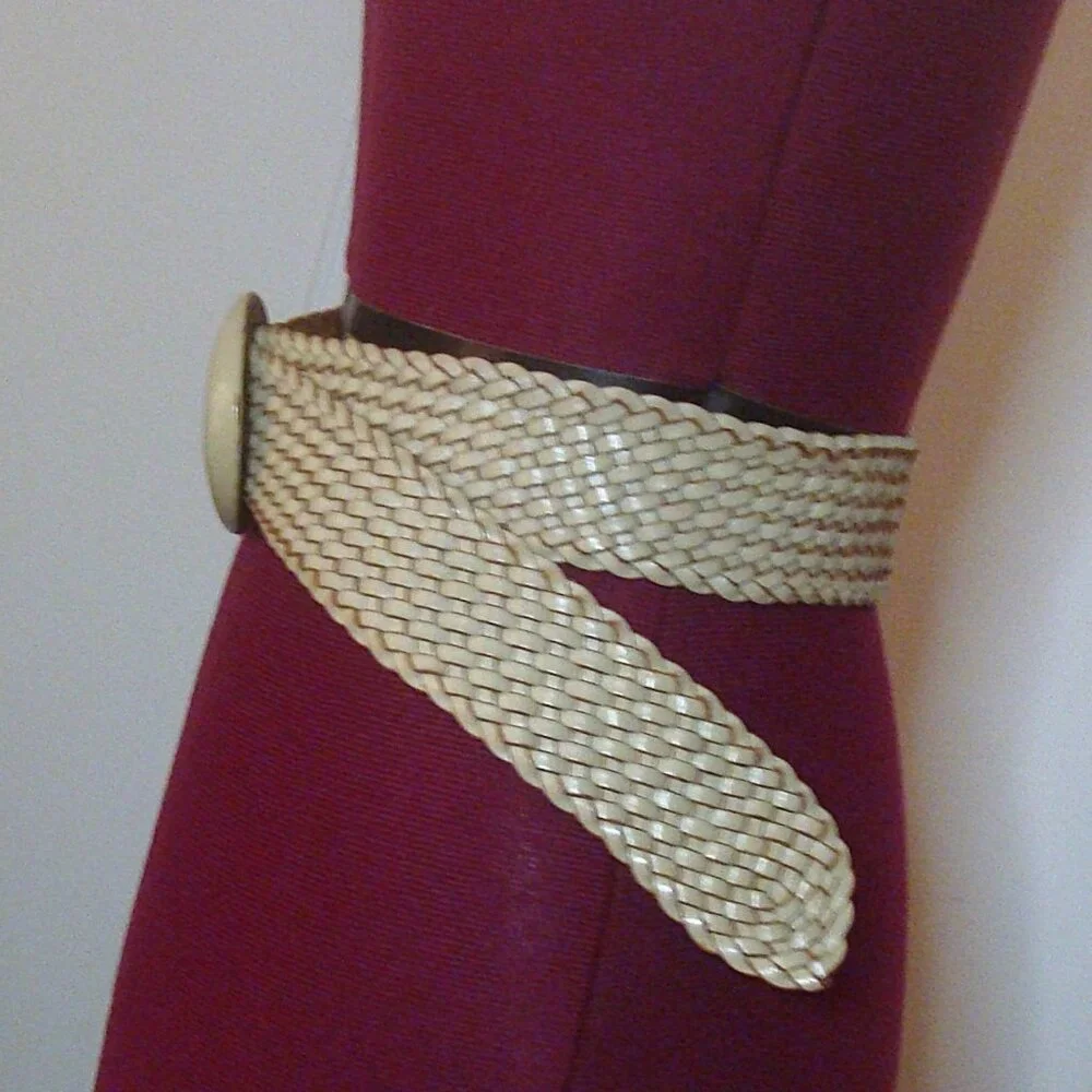 Vintage Italian Woven Leather Chunky Eye Buckle Belt